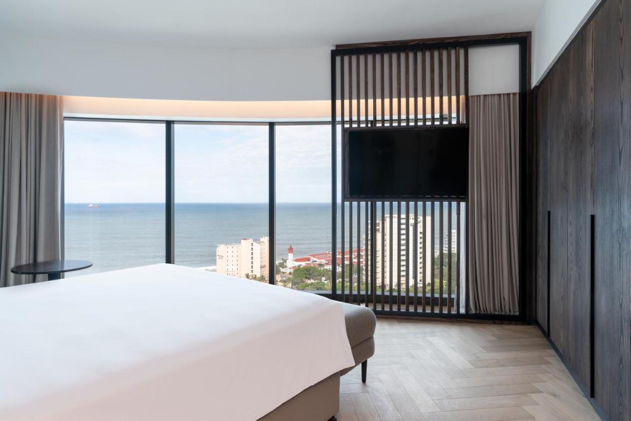 Radisson Blu Hotel, Durban Umhlanga Экстерьер фото